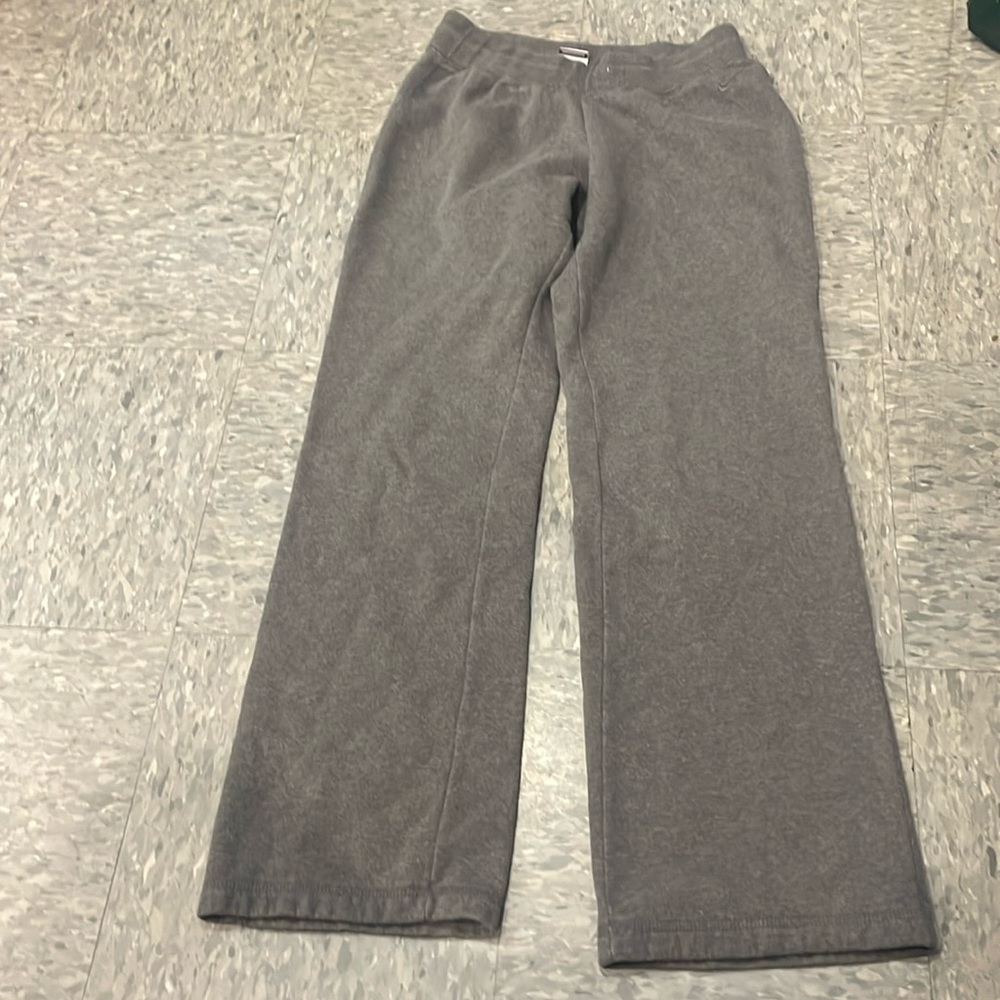 ⭐️⬇️ Nike Grey Sweatpants - Picture 1 of 8